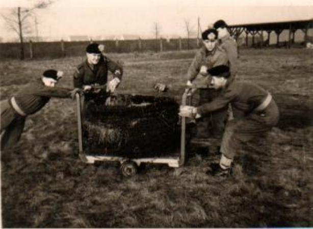 Images/Doing a bit.jpg